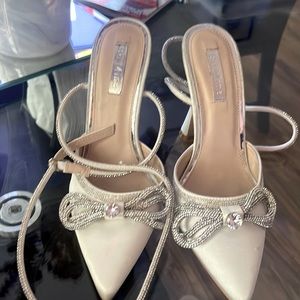 Women wedding heels